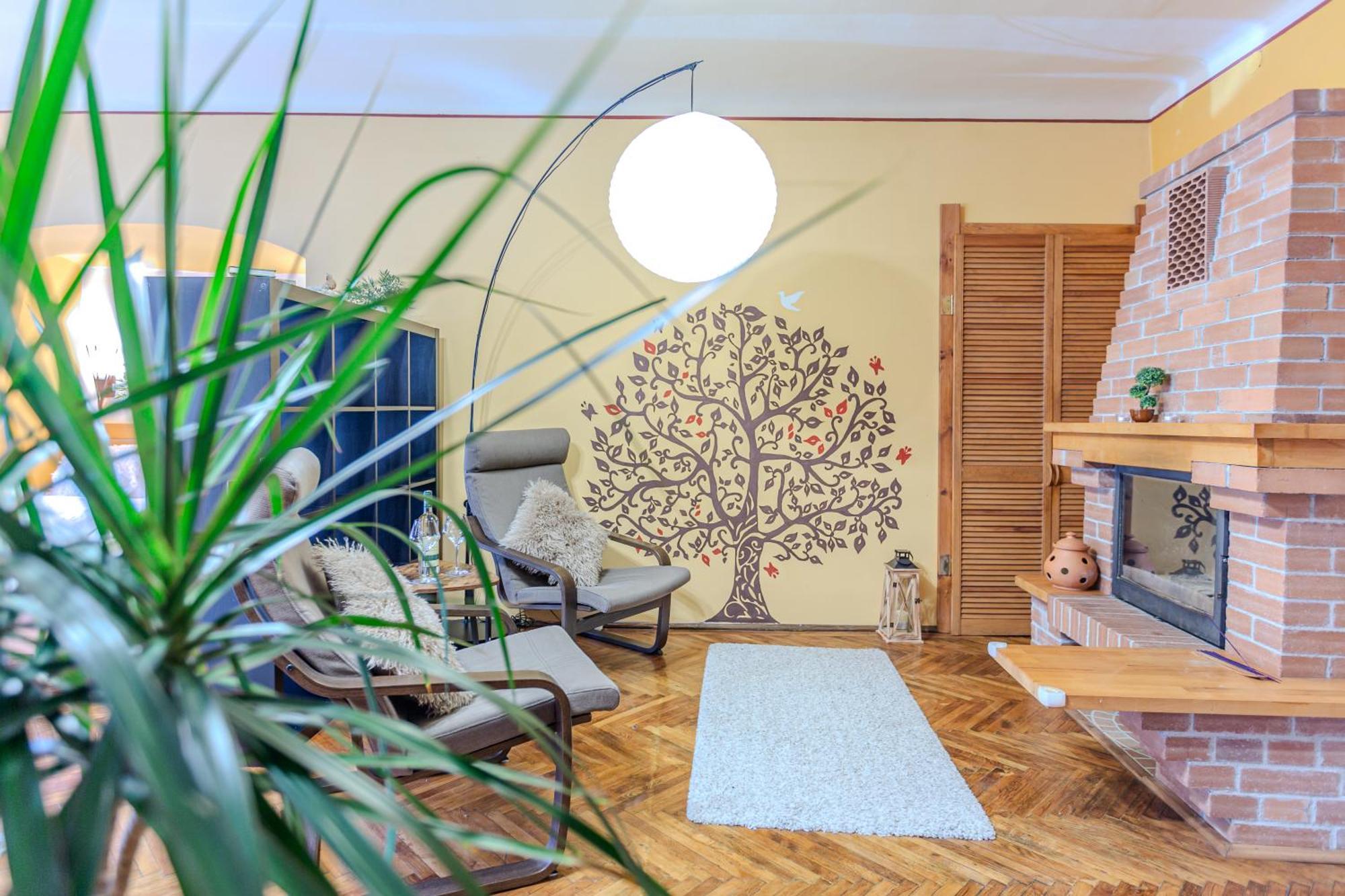 Tree House-Old Town Brasov Apartamento Exterior foto